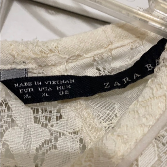 Lace top - Picture 4 of 7